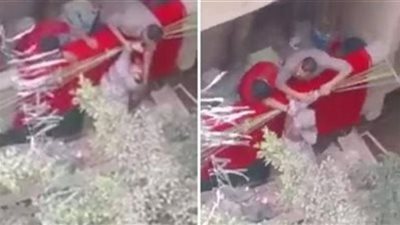 والدة فتاة البلكونة: زوجي لم يحاول إلقاء ابنتي.. وسأبلغ عنه لو كان ظالما (فيديو)