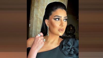 سيجارة وبنطلون.. وراء غضب جمهور غادة عبدالرازق (صوروتفاصيل)