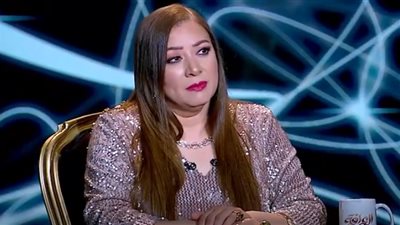 فيديو.. انتصار تكشف حقيقة طلاقها بسبب كآبتها في المنزل