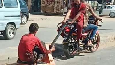 عفاريت الاسفلت بطريق كفر الجزار ببنها