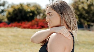 نقص فيتامين د.. أعراضه الشعور بالتعب وآلام أسفل الظهر