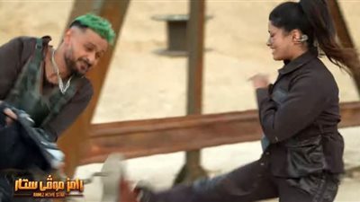 بركلة قوية.. سينتيا خليفة تنتقم بعنف من رامز جلال (فيديو)