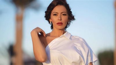 لقاء الخميسي تستعرض عضلاتها علي إنستجرام (فيديو وصور)