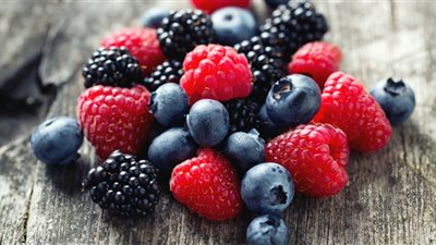 احرص على تناولها.. فاكهة تساعد على بقاء عقلك يقظًا