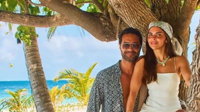 من مهرجان القاهرة السينمائي.. دانيا البناوي وكريم فهمي يخطفان الأنظار بجمالهما الساحر