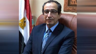 السيرة الذاتية لرئيس جامعة الفيوم الجديد