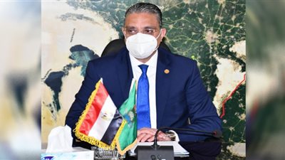 محافظ الفيوم يهنئ الدكتور ياسر حتاتة بعد تعيينه رئيسًا للجامعة