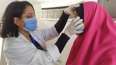 الكشف وتوفير العلاج لــ 1500مواطن في قافلة مجانية بقرية على حمودة