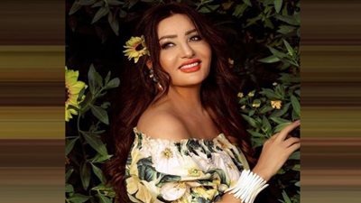 لطيفة تشبه الفراشة بالبليسية الجذاب (صور)