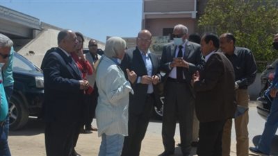 محافظ الجيزة يتفقد أعمال تطوير طرق ميت رهينة وسقارة السياحي والنيل السعيد بالبدرشين