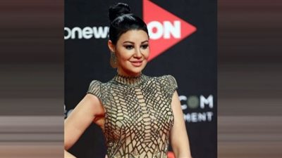 أروى جودة تتسبب في خناقة بين متابعي شرطة الموضة وإيلي حنا (تفاصيل وصور)