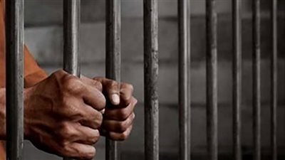 حبس شخص لاتجاره فى النقد الأجنبى خارج السوق المصرفية