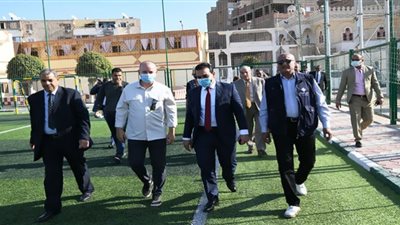 عروض مسرحية ورياضية للتوعية بالقضية السكانية بقنا