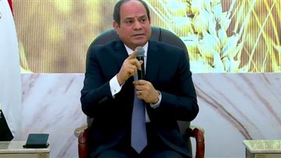 السيسي: البنية الأساسية للدولة كانت شديدة التواضع.. ونعالج أمور عدة في وقت واحد