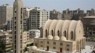 كهنة كنيسة مارجرجس يترأسون قداس سبت النور في سوهاج |بث مباشر