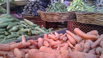 تراجع اسعار الخضروات والفاكهة بأسواق البحيرة