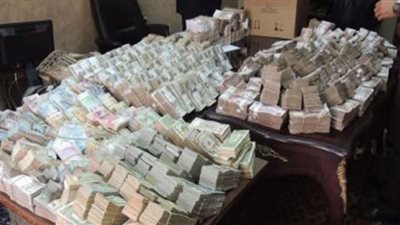 لتوظيفها في أدوية السرطان والمطاعم .. صاحب صيدلية شهيرة يستولي علي أموال المودعين بالإسكندرية