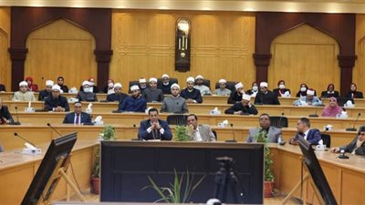 رئيس المجلس البابوي بالفاتيكان يحاضر بجامعة الأزهر