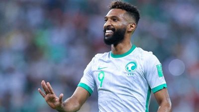 فراس البريكان يقود هجوم السعودية أمام فلسطين بكأس العرب