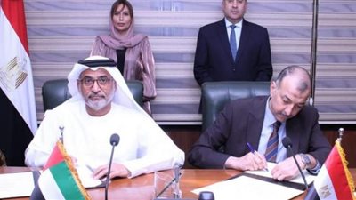 وزير الطيران يشهد توقيع بروتوكول تعاون بين سلطتى الطيران المدنى المصرى والإماراتى
