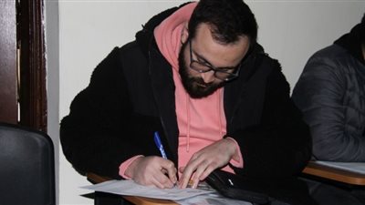 الهجرة تنتهي من تلقي أوراق الطلبة المصريين العائدين من أوكرانيا المتخلفين عن امتحان تحديد المستوى