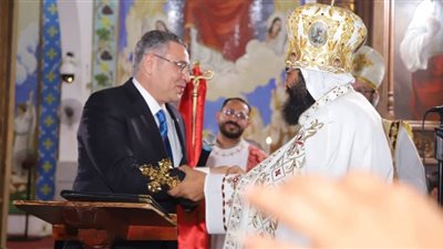 محافظ البحر الأحمر يهنىء الكنيسة الكاثوليكية والأرثوذكسية و الانجيلية بعيد القيامه المجيد