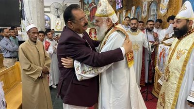 احتفال الاقباط بقداس عيد القيامه بكنيستى العذراء مريم و أبو سيفين بالقصير وسفاجا