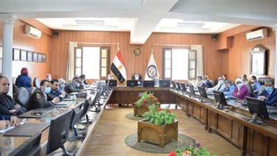 رئيس جامعة بني سويف يرأس اجتماع مجلس الدراسات العليا والبحوث