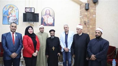 سكرتير عام جنوب سيناء يهنئ راعي كنيسة موسى النبي بعيد القيامة