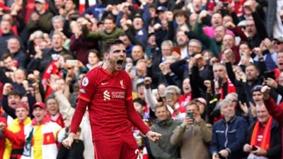 ليفربول يسجل الهدف الثانى فى شباك إيفرتون بالدورى الإنجليزى