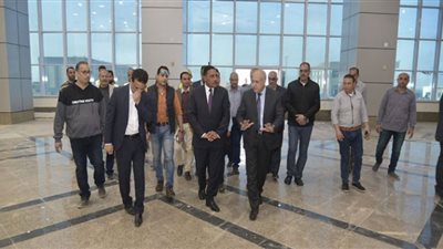 محافظ مطروح يتفقد منفذ السلوم البرى لمتابعة أعمال التطوير