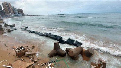 حماية شواطئ الإسكندرية: إجراءات عاجلة لمواجهة ظاهرة النحر فى شاطئ سيدى بشر