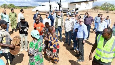 وزير الإسكان يتفقد موقع سد ومحطة 