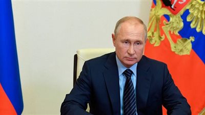 بايدن يُجري محادثات مع زيلينسكي بعد اتصال بوتين