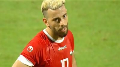 لاعب سوريا يدخل في نوبة بكاء بعد توديع كأس العرب
