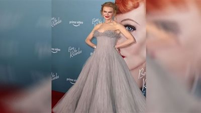 صور.. نيكول كيدمان تتألق على السجادة الحمراء لفيلمها الجديد