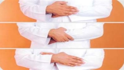 الإفتاء توضح المكان الصحيح لوضع اليدين في الصلاة