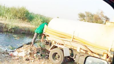 سيارات كسح مياه الصرف تهدد حياة مواطنى سوهاج