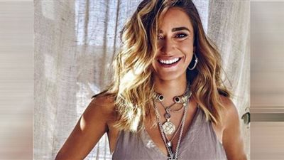 نظفت دورات مياه.. أمينة خليل تكشف أسرارا لأول مرة عن حياتها (فيديو)