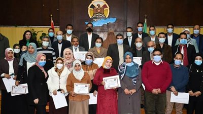 الأنصاري يكرم فرق الترصد بالمستشفيات والإدارات الصحية