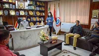 وكيل صحة الشرقية يناقش خطة تنفيذ المشروعات الصحية