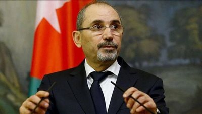 وزيرا خارجية الأردن والكويت يبحثان جهود حل الأزمات الإقليمية