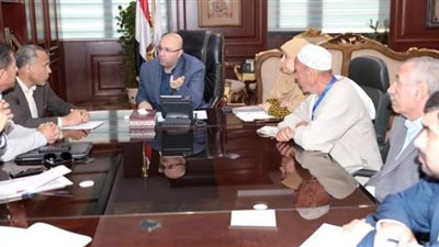 إصلاح وصيانة مغذي الشناوية لضمان وصول مياه الري للأراضي الزراعية ببني سويف