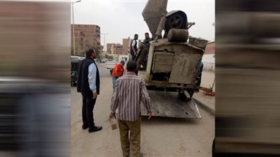 حى حلوان يتصدي لأعمال بناء مخالف بمنطقة ركن الياسمين