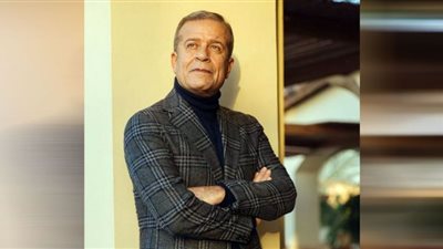 بإطلالة شبابية.. شريف منير يفاجيء متابعيه بأحدث جلسة تصوير له