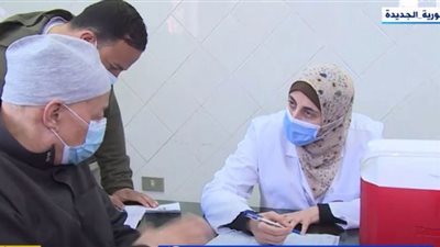 (فيديو) أستاذ مناعة: الحصول على جرعتين مختلفتين من لقاح كورونا يدعم مناعة الجسم