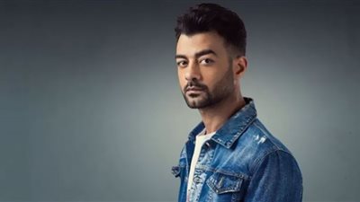 هيثم شاكر يكسر حاجز الـ 900 ألف مشاهدة بأغنية 