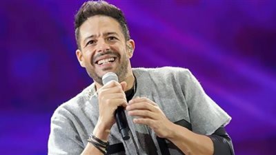 حماقي يجول ساحات الفعاليات العالمية لـ
