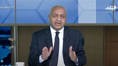 مصطفى بكري يكشف قضية فساد كبرى: متر فندق شيراتون الغردقة اتباع بـ 15 جنيه (فيديو)