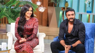 أحمد العوضي يكشف سبب عدم سفره مع ياسمين عبد العزيز برحلة علاجها